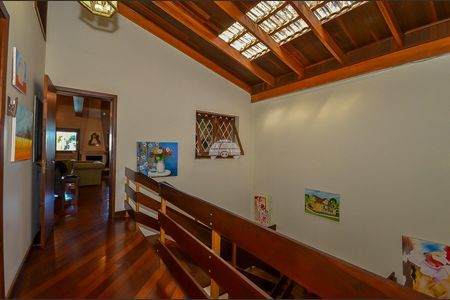9_photo/94dce5ba75.5138e2b24b90eb69-ATLAS-7d590964-a92c-439c-a15e-06e30fbc0a53.jpg de casa à venda com 4 quartos, 416m² em Jardim Social, Curitiba