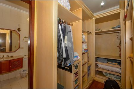 8_photo/94dce5ba75.5138e2b24b90eb69-ATLAS-9e238c4c-cfde-4d3c-a481-6036d380f9c8.jpg de casa à venda com 4 quartos, 416m² em Jardim Social, Curitiba