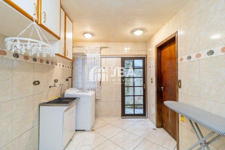 10_photo/94dce5ba75.cd6ac7e963e68f71-ATLAS-b2eeb3fd-dc2d-42f3-b69d-97461659e52f.jpg de casa à venda com 3 quartos, 250m² em Jardim Social, Curitiba