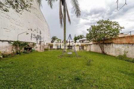 11_photo/94dce5ba75.cd6ac7e963e68f71-ATLAS-ea262ad9-6ccc-4e48-ad2c-e389a954ed7d.jpg de casa à venda com 3 quartos, 250m² em Jardim Social, Curitiba