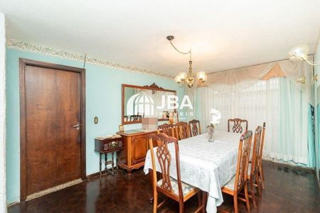 2_photo/94dce5ba75.cd6ac7e963e68f71-ATLAS-ea7f5f2d-c487-4de7-ac46-530efaa00c61.jpg de casa à venda com 3 quartos, 250m² em Jardim Social, Curitiba