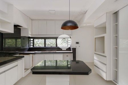 9_photo/94dce5ba85.5343c4ed08aabd0a-ATLAS-bdb75a73-2573-4aa9-a5e0-6a2d0f01e5bb.jpg de casa à venda com 4 quartos, 387m² em Jardim Social, Curitiba