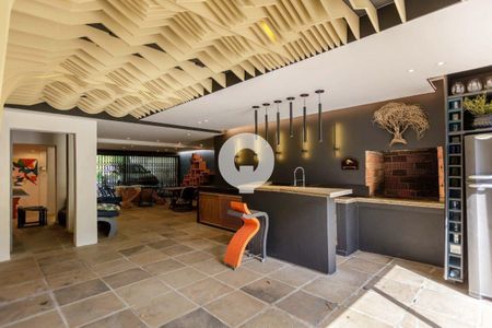 34_photo/94dce5ba85.5343c4ed08aabd0a-ATLAS-f7e3f2ec-deb4-42cf-bcef-f873e1cc4c4e.jpg de casa à venda com 4 quartos, 387m² em Jardim Social, Curitiba