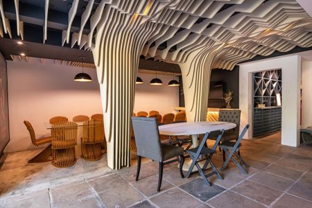 4_photo/94dce5ba87.26dc6cb80f3e86b0-ATLAS-83e97d0f-5d45-4d50-bac8-b961c045b512.jpg de casa à venda com 3 quartos, 387m² em Jardim Social, Curitiba