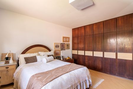 7_photo/94dce5ba87.26dc6cb80f3e86b0-ATLAS-bc0d2029-ad67-4df8-964b-5ffb63efc973.jpg de casa à venda com 3 quartos, 387m² em Jardim Social, Curitiba