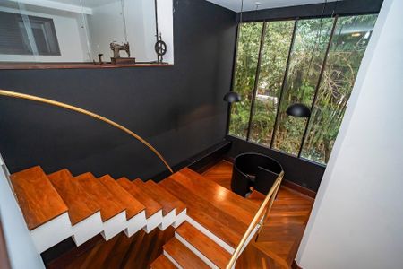 4_photo/94dce5ba89.c2d0365adcb3b71c-ATLAS-2e2a61be-6541-424e-9f4d-6fafce55a347.jpg de casa à venda com 4 quartos, 298m² em Jardim Social, Curitiba