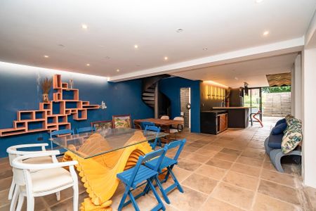 6_photo/94dce5ba89.c2d0365adcb3b71c-ATLAS-b9529159-b887-4efa-86e5-d4e1ee58bc11.jpg de casa à venda com 4 quartos, 298m² em Jardim Social, Curitiba