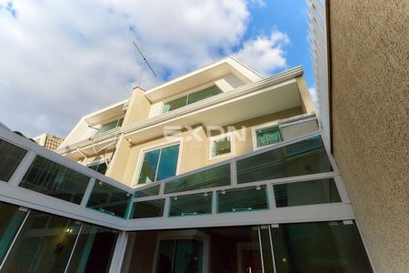 34_photo/94dce5baff.98a2f1197ddc2320-ATLAS-e96eba8f-9488-42a6-a8de-d022175e85d1.jpg de casa à venda com 4 quartos, 175m² em Jardim Social, Curitiba