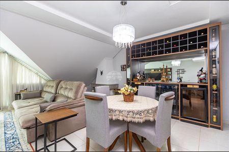 2_photo/94dce5baff.ed2f8b4a3809a5fd-ATLAS-0b592b11-4f01-44ec-a111-2256a2a1faa4.jpg de casa à venda com 4 quartos, 247m² em Jardim Social, Curitiba