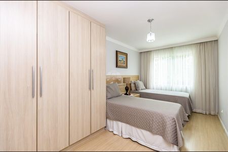 28_photo/94dce5baff.ed2f8b4a3809a5fd-ATLAS-565e14e2-cfc8-432b-8ce3-8eb1172a47db.jpg de casa à venda com 4 quartos, 247m² em Jardim Social, Curitiba