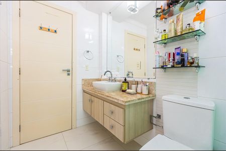 44_photo/94dce5baff.ed2f8b4a3809a5fd-ATLAS-7397c24f-604b-4a72-899f-7217ad0c2e8a.jpg de casa à venda com 4 quartos, 247m² em Jardim Social, Curitiba