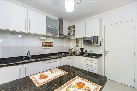 18_photo/94dce5baff.ed2f8b4a3809a5fd-ATLAS-7c4d79f3-8c09-491f-a377-b9459d14448d.jpg de casa à venda com 4 quartos, 247m² em Jardim Social, Curitiba