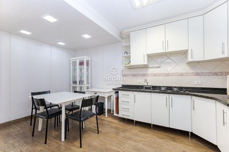 6_photo/94dce5bb29.e6c5309fd1607d84-ATLAS-5e823fe2-0d54-4fc6-8918-2b49b046cfcb.jpg de casa à venda com 4 quartos, 200m² em Jardim Social, Curitiba