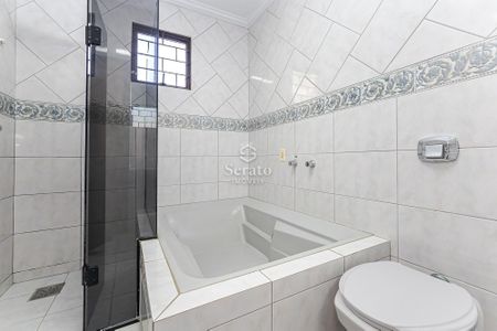 16_photo/94dce5bb29.e6c5309fd1607d84-ATLAS-e797be16-4ca9-4064-880b-da302c256cea.jpg de casa à venda com 4 quartos, 200m² em Jardim Social, Curitiba