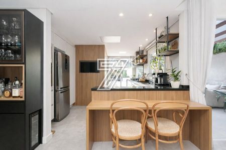 10_photo/94dce5bbc5.2fed7e95ddef69d8-ATLAS-67653438-dc93-42ff-865d-e154104c3591.jpg de casa à venda com 3 quartos, 335m² em Jardim Social, Curitiba