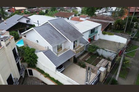 6_photo/94dce5bbc5.2fed7e95ddef69d8-ATLAS-d5014a96-656f-43d9-9b2e-fb369dd43a71.jpg de casa à venda com 3 quartos, 335m² em Jardim Social, Curitiba