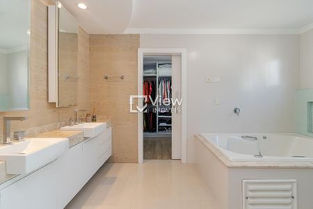 12_photo/94dce5bbf1.2fed7e95ddef69d8-ATLAS-9a7bf45d-d225-4e00-8b81-1885ea9f3b75.jpg de apartamento à venda com 5 quartos, 282m² em Jardim Social, Curitiba