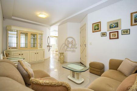 3_photo/94dce5bbf5.a7703fc7cedc068f-ATLAS-30c35eb9-ede5-4ba7-811e-6ea0809491f1.jpg de casa à venda com 4 quartos, 168m² em Jardim Social, Curitiba