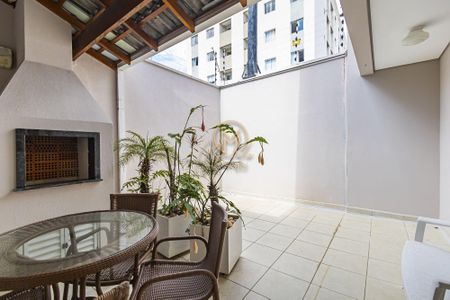 8_photo/94dce5bbf5.a7703fc7cedc068f-ATLAS-67f8136f-502d-4602-9686-a5da7191e9c2.jpg de casa à venda com 4 quartos, 168m² em Jardim Social, Curitiba