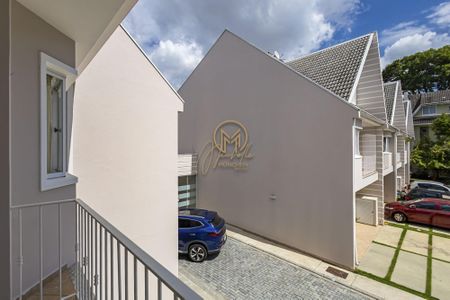 36_photo/94dce5bbf5.a7703fc7cedc068f-ATLAS-90f0d5ba-dfba-4e70-a5a8-12bde6e4a5ff.jpg de casa à venda com 4 quartos, 168m² em Jardim Social, Curitiba