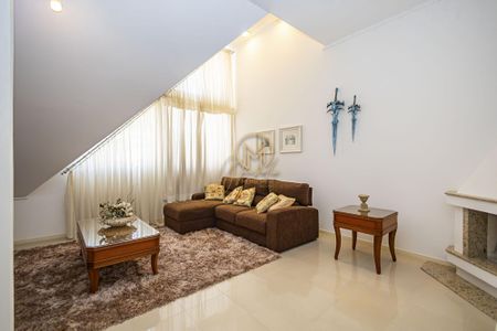 48_photo/94dce5bbf5.a7703fc7cedc068f-ATLAS-9e4b5e70-421d-45db-86e8-c26fae7e594e.jpg de casa à venda com 4 quartos, 168m² em Jardim Social, Curitiba