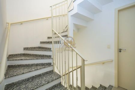 47_photo/94dce5bbf5.a7703fc7cedc068f-ATLAS-aa6f3a00-7ddd-41f5-8065-050ba25345fd.jpg de casa à venda com 4 quartos, 168m² em Jardim Social, Curitiba