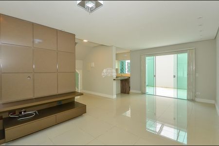 8_photo/94dce5bbff.30b77450442842df-ATLAS-0a95b9b6-eefa-443e-a6a4-dbf771f3e119.jpg de casa à venda com 4 quartos, 150m² em Jardim Social, Curitiba