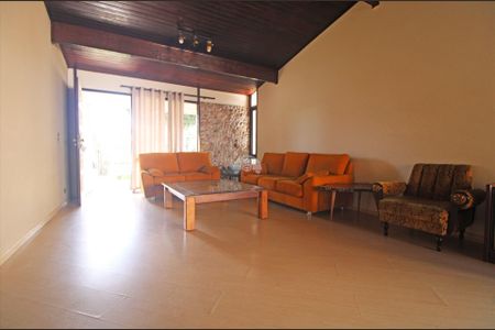 3_photo/94dce5be9b.54887b4dc90f8163-ATLAS-28ee36cc-f5ab-4cda-8e03-c2a2416ae20d.jpg de casa para alugar com 3 quartos, 226m² em Jardim Social, Curitiba