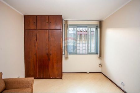 34_photo/94dce5bedb.8c2ca795ebaebe51-ATLAS-05875a06-5ef6-4094-a0b8-ff13ca675fca.jpg de casa à venda com 4 quartos, 457m² em Jardim Social, Curitiba