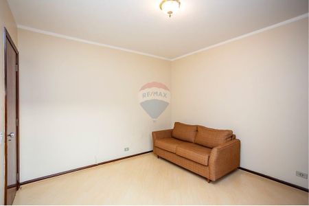 3_photo/94dce5bedb.8c2ca795ebaebe51-ATLAS-1ce30ae5-ed43-42a9-b41b-7f7656f82a4c.jpg de casa à venda com 4 quartos, 457m² em Jardim Social, Curitiba