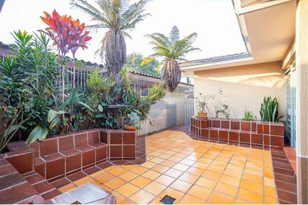 17_photo/94dce5bedb.8c2ca795ebaebe51-ATLAS-6cc554ac-a242-4e39-9841-6b5fb87f028a.jpg de casa à venda com 4 quartos, 457m² em Jardim Social, Curitiba