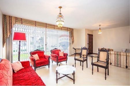 10_photo/94dce5bedb.8c2ca795ebaebe51-ATLAS-ecee7e15-3aa6-42c6-a7a2-e82493340f8f.jpg de casa à venda com 4 quartos, 457m² em Jardim Social, Curitiba