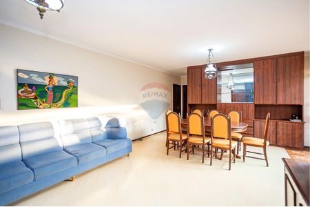 15_photo/94dce5bedb.8c2ca795ebaebe51-ATLAS-f2e6fc5f-fc8f-4d64-b1ca-1eec7fab7d8b.jpg de casa à venda com 4 quartos, 457m² em Jardim Social, Curitiba
