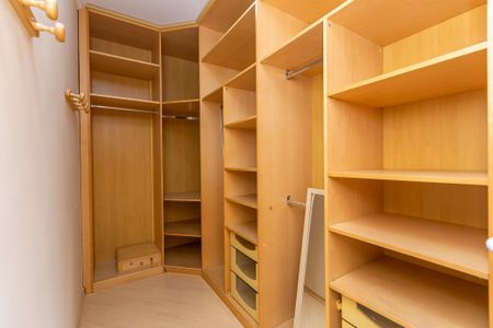 11_photo/94dce5bf41.1c5ee5b12bdcf8f7-ATLAS-3d43b7d6-ba76-463f-a95b-2b508f8708ab.jpg de casa à venda com 3 quartos, 347m² em Bacacheri, Curitiba