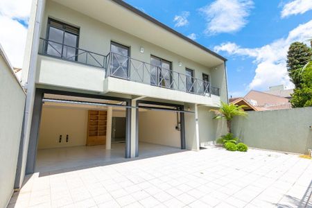 3_photo/94dce5bf41.1c5ee5b12bdcf8f7-ATLAS-7bf40e17-190b-40f0-9c16-e0cfad9e15f1.jpg de casa à venda com 3 quartos, 347m² em Bacacheri, Curitiba