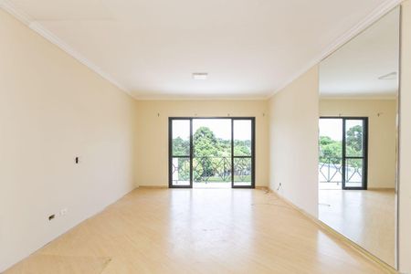 37_photo/94dce5bf41.1c5ee5b12bdcf8f7-ATLAS-9b13fcc1-b83c-4d29-bc2b-67b7e1388526.jpg de casa à venda com 3 quartos, 347m² em Bacacheri, Curitiba