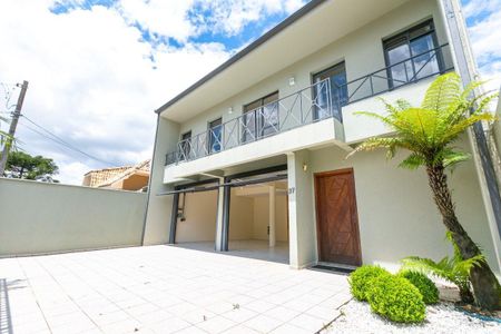 4_photo/94dce5bf41.1c5ee5b12bdcf8f7-ATLAS-d166b6dd-b84b-4be5-a0bd-17770e5b6e1e.jpg de casa à venda com 3 quartos, 347m² em Bacacheri, Curitiba