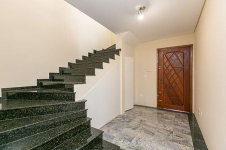 6_photo/94dce5bf41.1c5ee5b12bdcf8f7-ATLAS-f7cb8b33-2c8a-47a2-86da-e759a39f14bc.jpg de casa à venda com 3 quartos, 347m² em Bacacheri, Curitiba