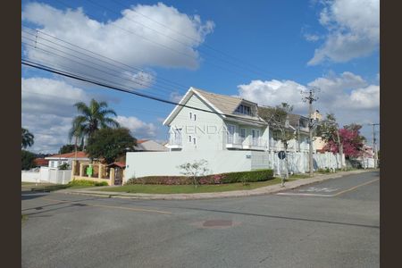 3_photo/94dce5bf81.7a69ff73eb43ff8d-ATLAS-1ee65fe7-9cec-4942-91da-11559a53104a.jpg de casa à venda com 3 quartos, 185m² em Bacacheri, Curitiba