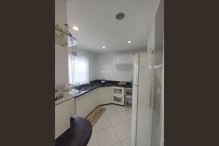 12_photo/94dce5bf81.7a69ff73eb43ff8d-ATLAS-e09bd2f7-3e57-4e07-9b60-11fba3533eb9.jpg de casa à venda com 3 quartos, 185m² em Bacacheri, Curitiba