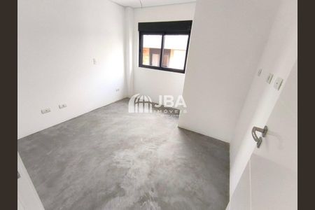 9_photo/94dce5bf83.8f3f2a47dd94676f-ATLAS-6144e7a1-9858-41bb-a778-587fcbde2b4e.jpg de casa à venda com 0 quarto, 182m² em Bacacheri, Curitiba