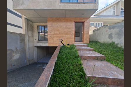 3_photo/94dce5bf85.c202053c0eb79174-ATLAS-4eed1de3-a24f-457e-a8b2-862f60b8d5f9.jpg de casa à venda com 3 quartos, 160m² em Bacacheri, Curitiba