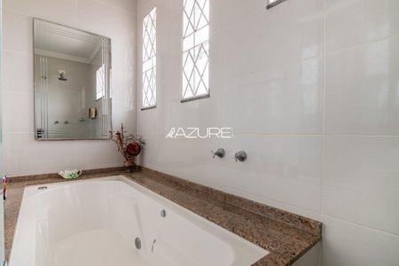 10_photo/94dce5c071.9e0f63e34932a427-ATLAS-a3687e14-ef26-46a5-9cef-e0bb71d16a7c.jpg de casa à venda com 0 quarto, 225m² em Bacacheri, Curitiba