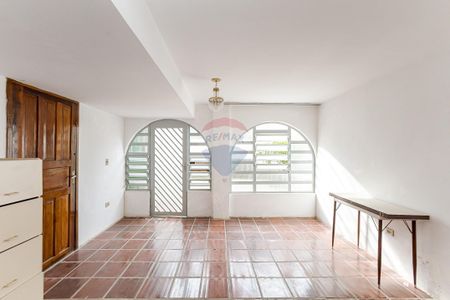 34_photo/94dce5c09b.8e927f3430f5a69c-ATLAS-e87ac808-16b2-4e86-ab23-987ca1909ab7.jpg de casa à venda com 3 quartos, 230m² em Bacacheri, Curitiba