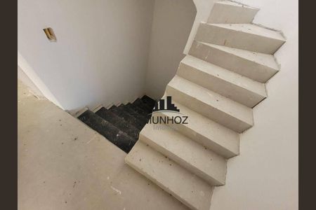 4_photo/94dce5c0d7.e193ceb2ff8276c3-ATLAS-204a403d-6e8c-44da-a931-4a4338963b8e.jpg de casa à venda com 3 quartos, 150m² em Bacacheri, Curitiba