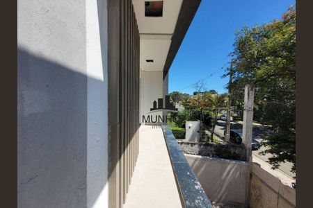 49_photo/94dce5c0d7.e193ceb2ff8276c3-ATLAS-574b895c-1fe4-48b7-b93c-d1dc8aafdae8.jpg de casa à venda com 3 quartos, 150m² em Bacacheri, Curitiba