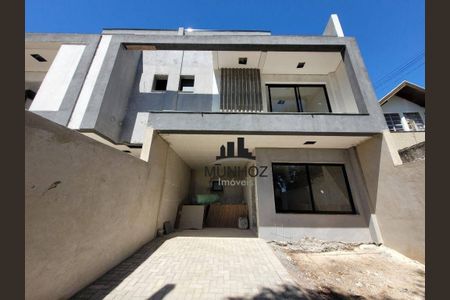 8_photo/94dce5c0d7.e193ceb2ff8276c3-ATLAS-b87f6202-301b-4545-b0fe-19b5a83bbc65.jpg de casa à venda com 3 quartos, 150m² em Bacacheri, Curitiba