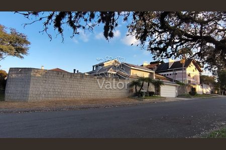 9_photo/94dce5c0ed.203ffe32249db6fb-ATLAS-207fd387-34e9-4a96-bef8-8a6e0ae0c1f2.jpg de casa à venda com 4 quartos, 450m² em Bacacheri, Curitiba