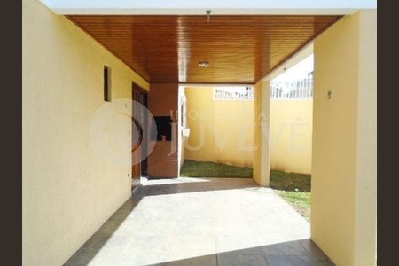 9_photo/94dce5c157.f279df7ab7105e24-ATLAS-c76dbb9d-e927-4382-ade3-47b1148c9688.jpg de casa para alugar com 3 quartos, 120m² em Bacacheri, Curitiba