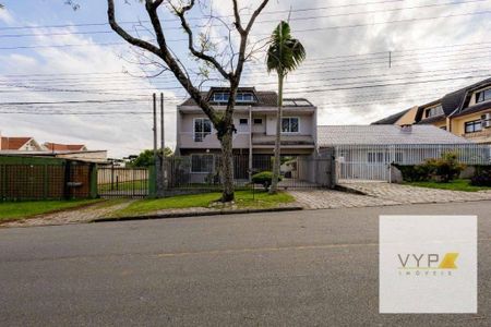 2_photo/94dce5c179.2121f4c72a2ba616-ATLAS-468dc9d7-3012-4eab-baee-7b3f3d8eb9c7.jpg de casa à venda com 4 quartos, 345m² em Bacacheri, Curitiba